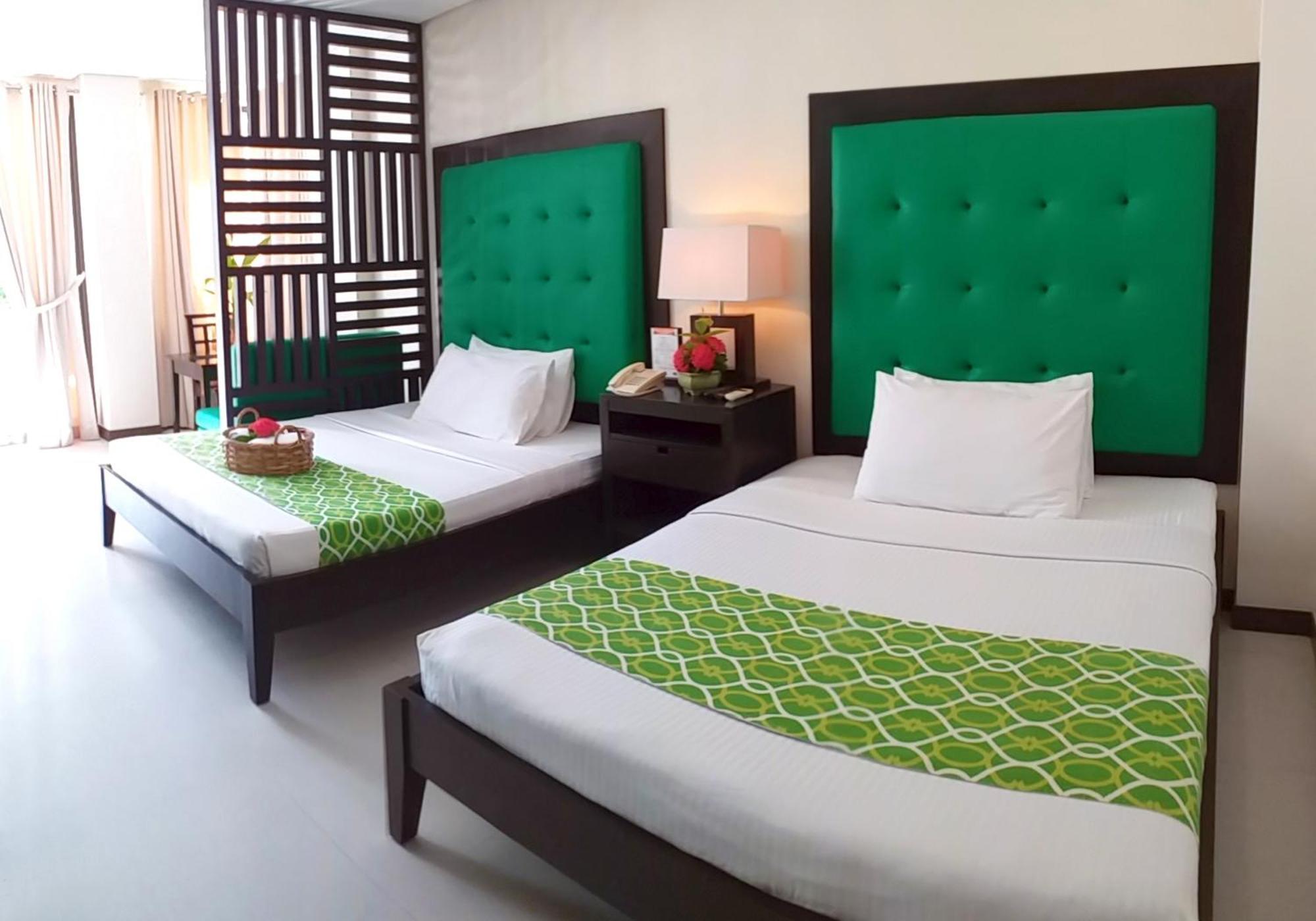 Puerto Del Sol Beach Resort And Hotel Club Bolinao Pangasinan Екстер'єр фото