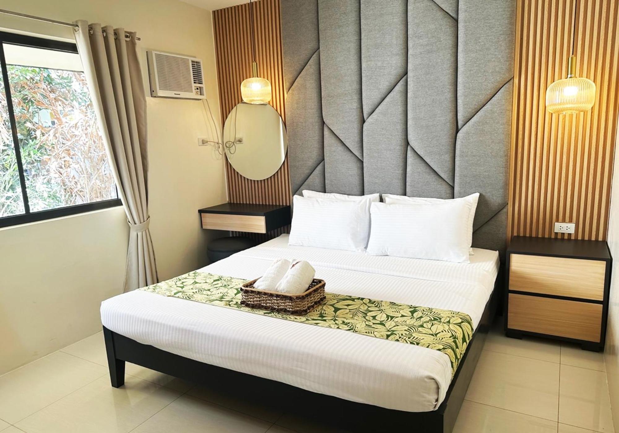 Puerto Del Sol Beach Resort And Hotel Club Bolinao Pangasinan Екстер'єр фото