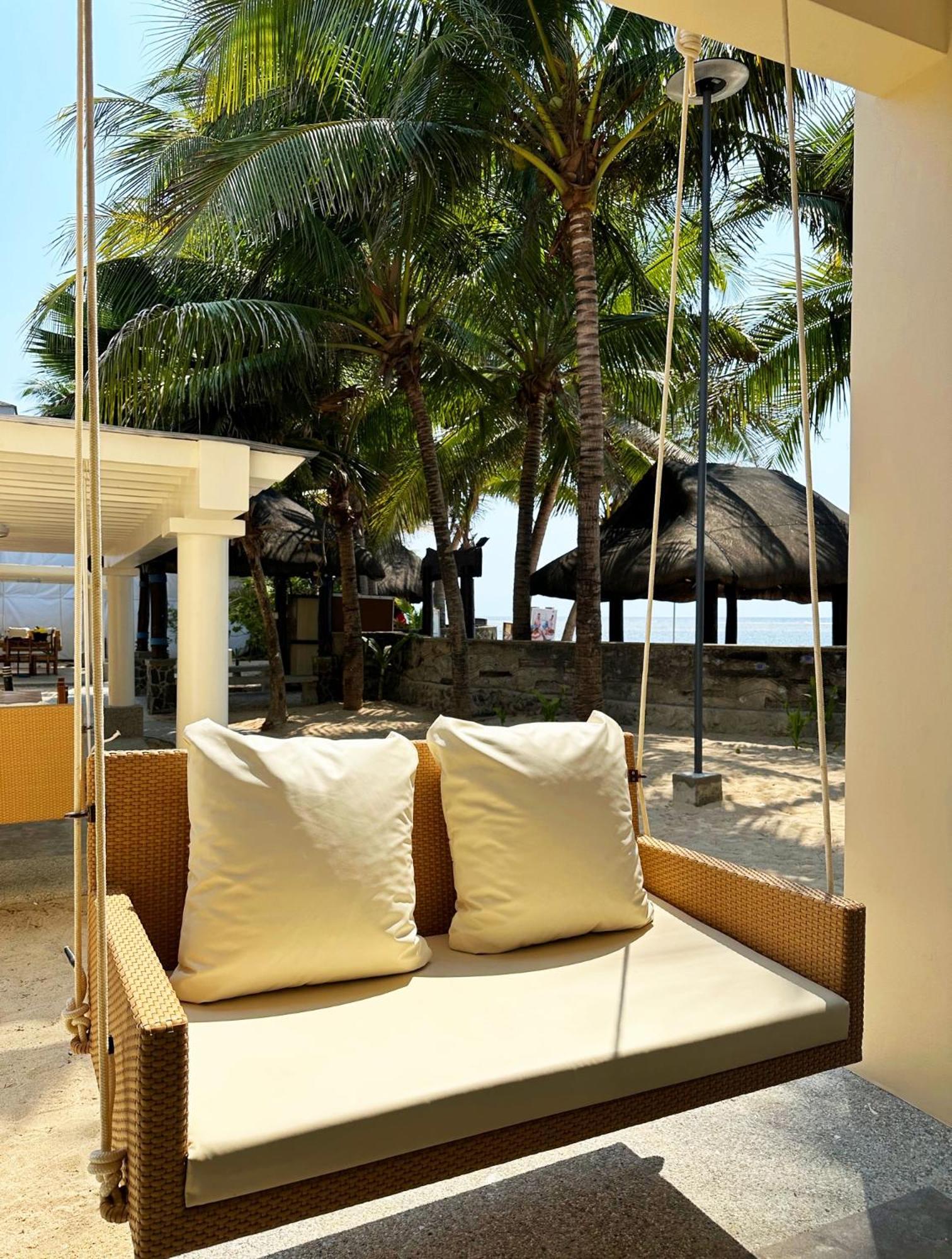 Puerto Del Sol Beach Resort And Hotel Club Bolinao Pangasinan Екстер'єр фото