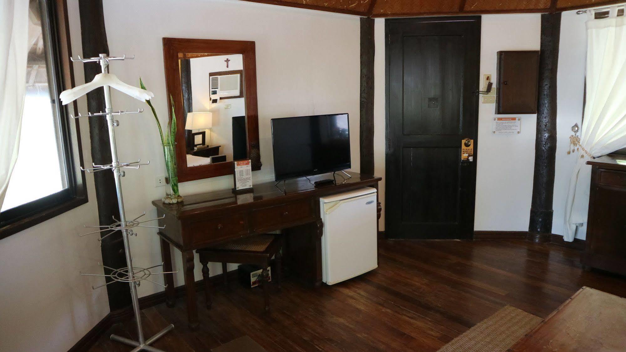 Puerto Del Sol Beach Resort And Hotel Club Bolinao Pangasinan Екстер'єр фото