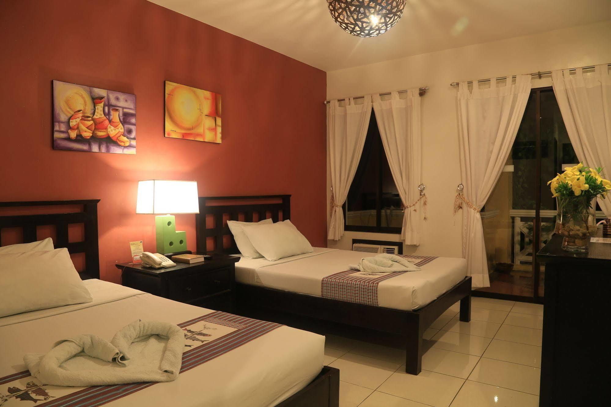 Puerto Del Sol Beach Resort And Hotel Club Bolinao Pangasinan Екстер'єр фото