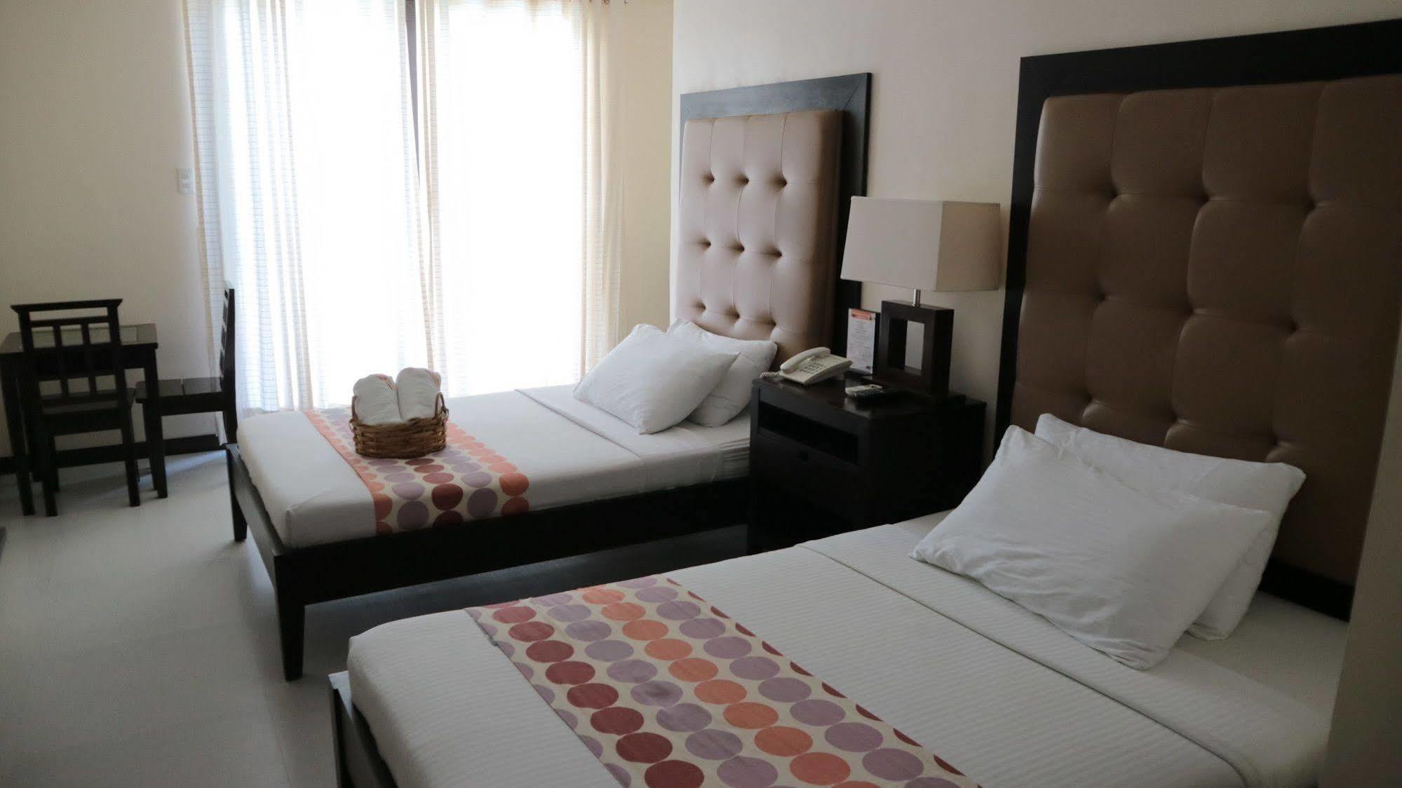Puerto Del Sol Beach Resort And Hotel Club Bolinao Pangasinan Екстер'єр фото